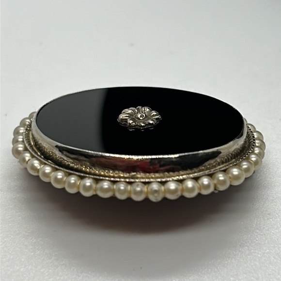 Victorian 10K White Gold Seed Pearl Black Onyx Mourning Brooch Pin - Picture 4 of 10